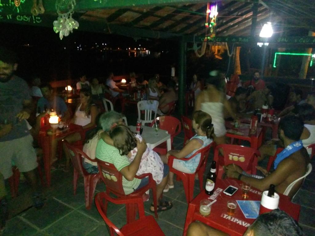 Pousada Mar De Aracatiba Praia de Araçatiba Buitenkant foto